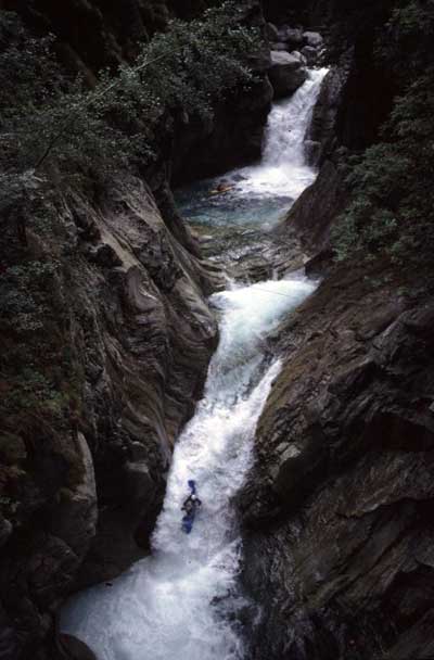 aosta valley ayasse falls