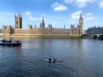 SUPracer: The Ultra That Finishes in Front of Parliament: England’s Most Brutal Paddling Race